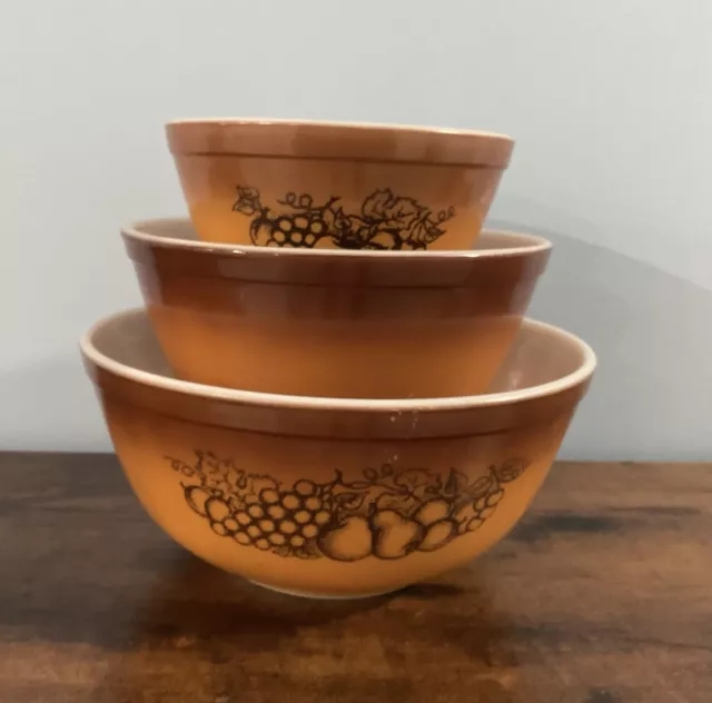 Pyrex set 3 Nesting Old Orchard Mixing Bowls #401, 402, 403 Vintage Pyrex set 3 Nesting Old Orchard Mixing Bowls #401, 402, 403 Vintage