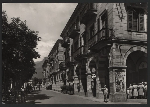 CARTOLINA - Luserna, Palazzo Comunale in Via Roma - (5001)