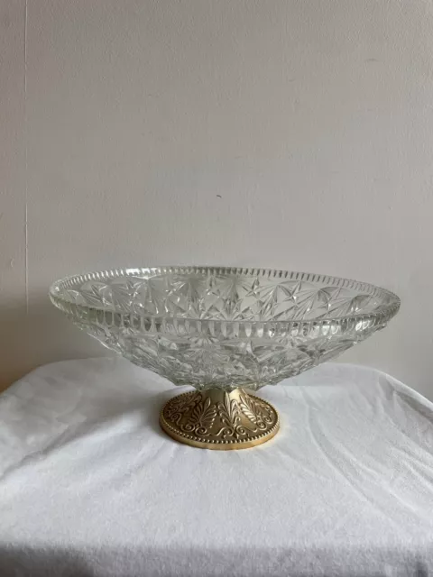 coupe à fruit, centre de table, compotier en verre moulé sur pied. vintage