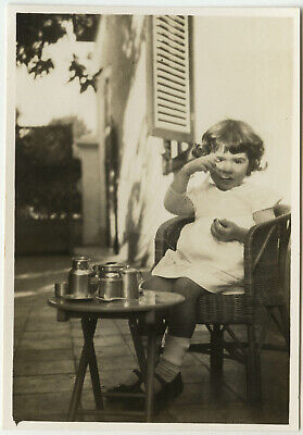 Photo Ancienne - Vintage Snapshot - Enfant Jeu Jouet Dinette Cuisine - Old Toy
