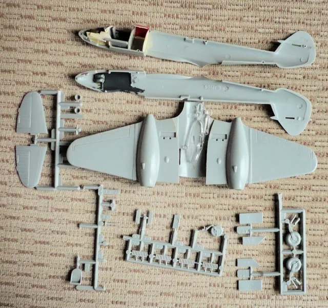 1/72 Gloster Meteor F.3 & F.4 started (2 kits)