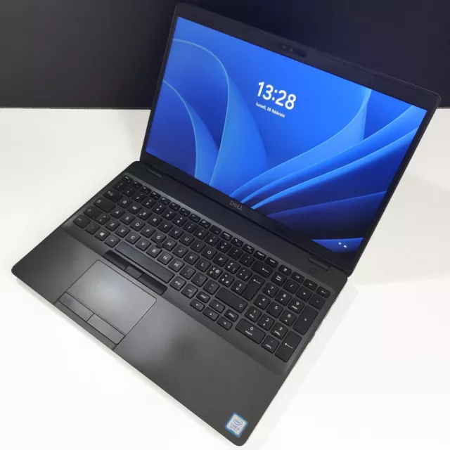 Dell Latitude 5500, 15,6" FHD,  i5 8265U, 8 GB RAM,  256 NVMe,  WIN11 pro