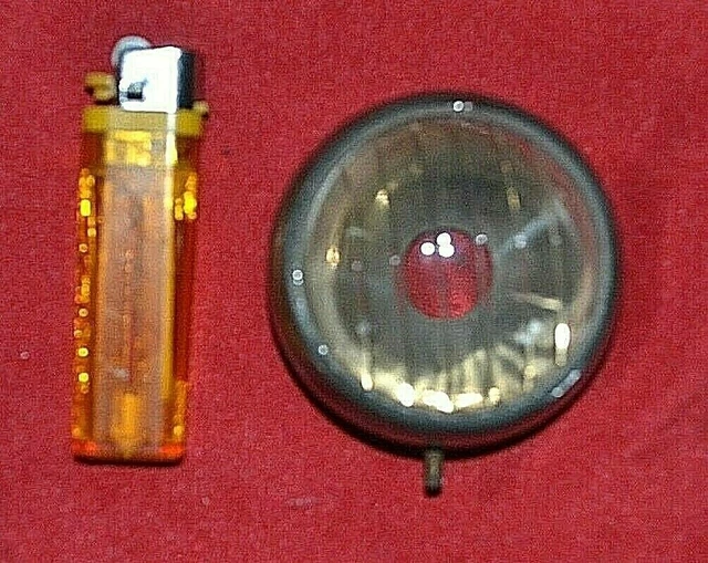 Verre Plastique De Phare / Bombe De Feu – NOS Vintage Pour Vélo Ancien