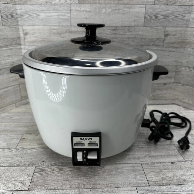 VINTAGE SANYO EC23 Electric 10 Cup Rice Cooker Steamer W/ On/Off