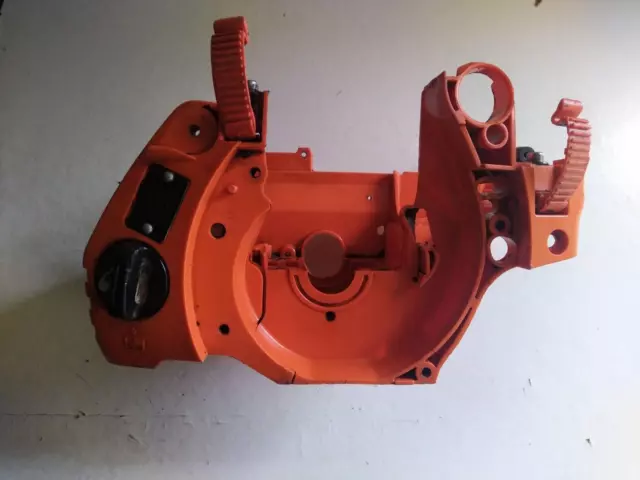 Bas Moteur     Pour Tronconneuse Husqvarna 135