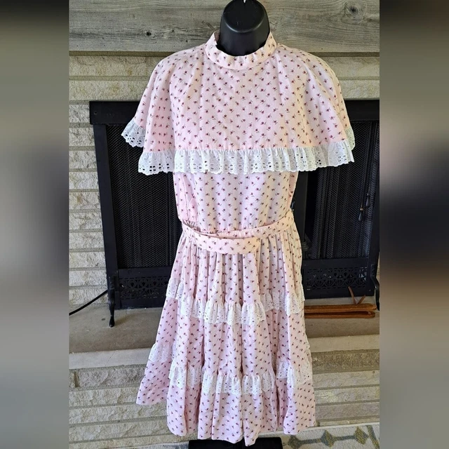 Vintage Square Dance Dress Pink White Belt Ruffled Floral Small Rockabilly