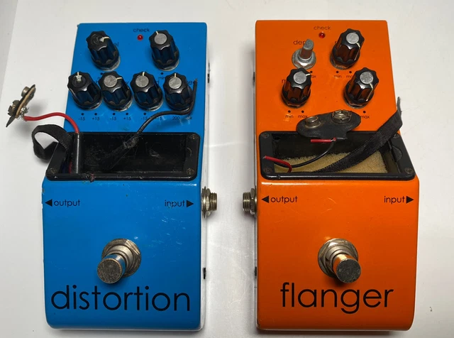 Fender Starcaster Distortion & Flanger Guitar Pedal Working Only With DC 9v Cord Fender Starcaster Distortion & Flanger Guitar Pedal Working Only With DC 9v Cord
