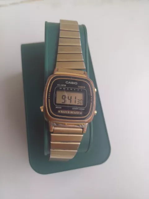 Casio Digital LA670WE 3191 Quartz Stopwatch Alarm Vintage Women Children Watch