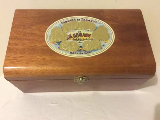 H Upmann Cigar Box Wood Habana 2000 #25 Empty