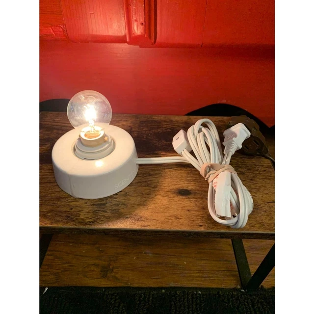 Scentsy Lighted Base 39448 Replacement Part (Bulb Not Included) White Base EUC