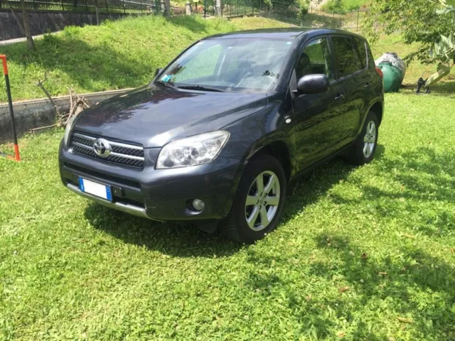 Toyota RAV 4 Crossover 2.2 D-4D 136 CV DPF Sol