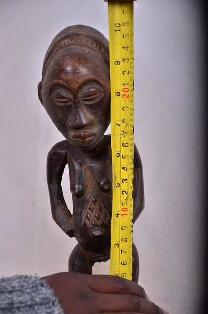 African tribal art, Luba statue from democratic republic of Congo. 10