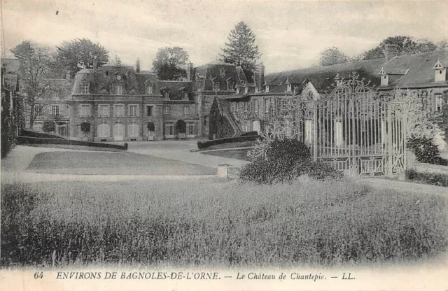Environs de BAGNOLES-de-L'ORNE - Le Château de Chantepie
