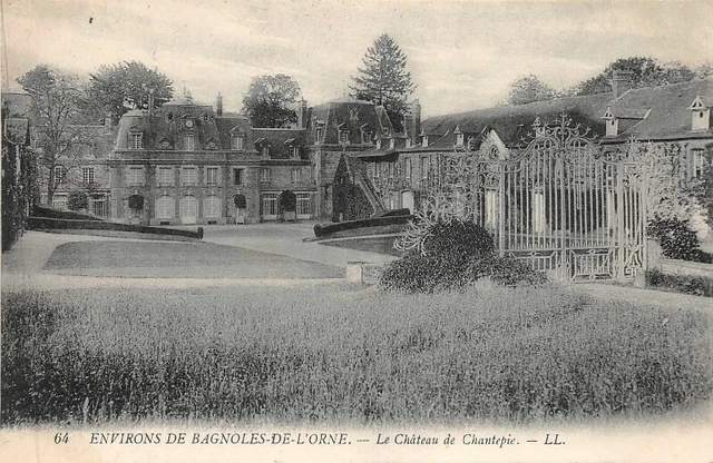 Environs de BAGNOLES-de-L'ORNE - Le Château de Chantepie