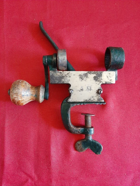 Sertisseur Ancien En Buis Pour Cartouches De Chasse Centrale Broche Cal 16 Item 12890068