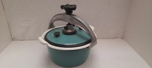 Belle cocotte minute seb aluminium vintage couleur vert fonc à Belfort | Clasf maison-jardin