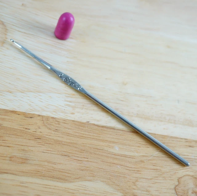Crochet Hook Boye Size 3 USA Tool Steel Vintage