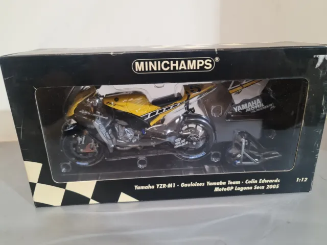 Colin Edwards. Yamaha YZR-M1. MotoGP  Laguna Seca 2005.  Minichamps 1/12