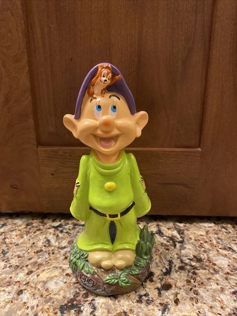 Snow White and the Seven Dwarves Dopey Garden Gnome Statue 2023 Snow White and the Seven Dwarves Dopey Garden Gnome Statue 2023