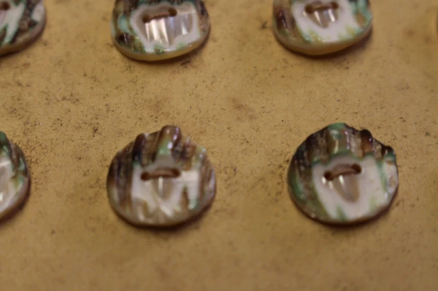BOUTON ANCIEN COUTURE nacre Abalone  tête superbe