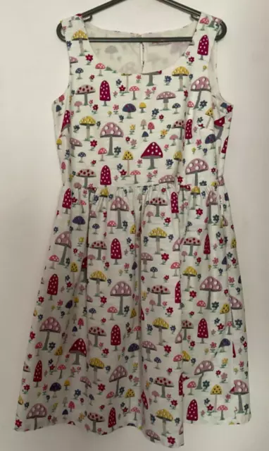 Cath Kidston toadstools mushrooms cotton barkcloth pockets gathered dress 12 14