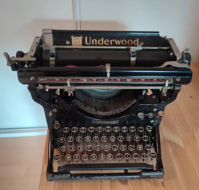 Machine A Écrire Ancienne Underwood