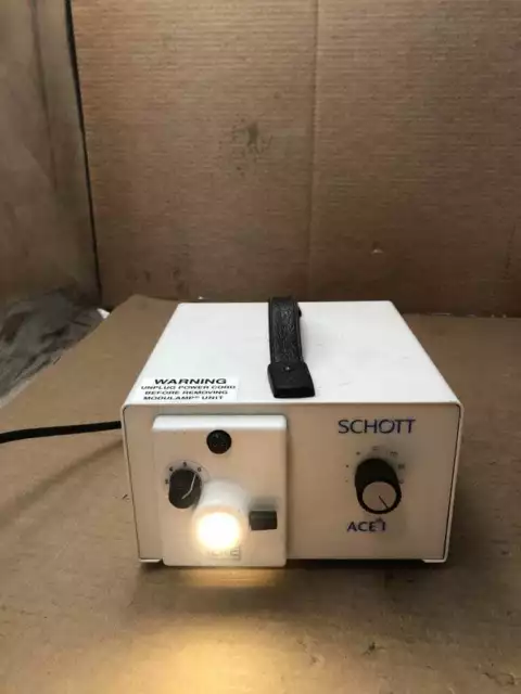 SCHOTT 20520 illuminated Fiber Optic Light Source 150W