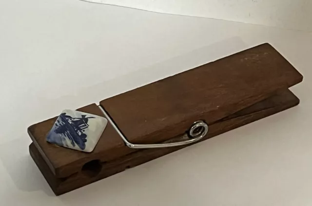 Vtg 6” Wood Giant Clothespin/Paper Clip Desktop Note/Recipe Holder/letter  sort