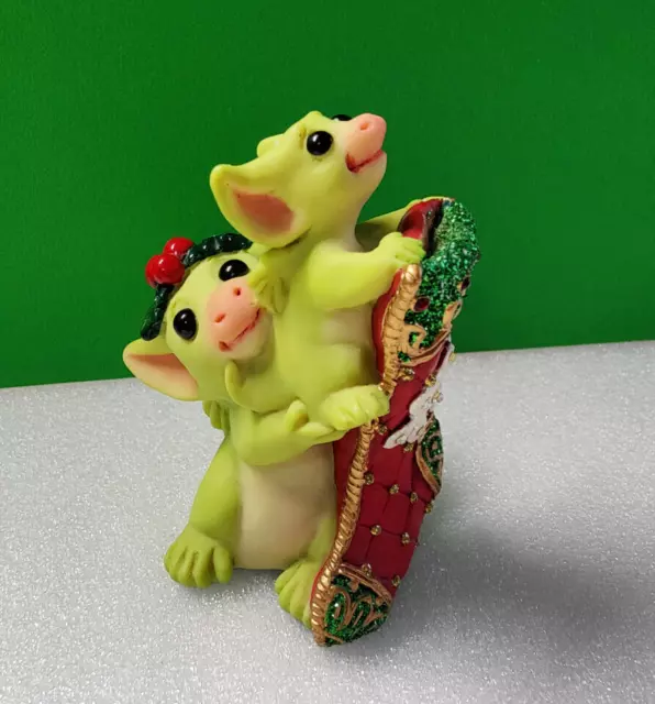 The Whimsical World of Pocket Dragons HANGING THE STOCKING Musgrave Figurine