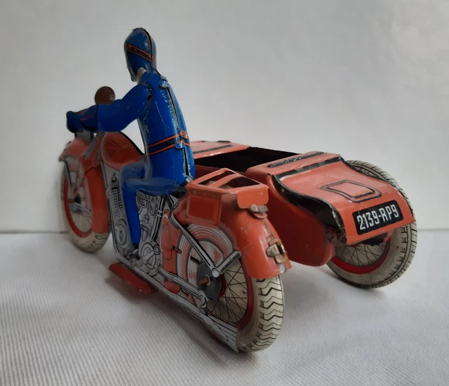 470351_6