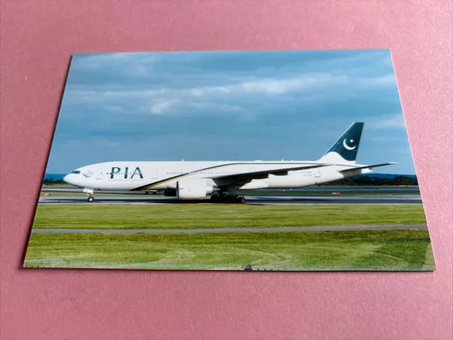 Pakistan International Airlines Boeing 777-200 AP-BGL colour photograph