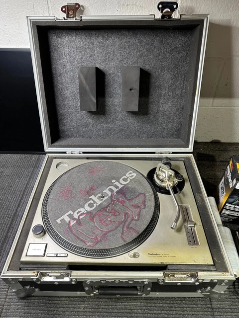 Technics SL-1200MK2 Silver Direct Drive DJ Turntable w/ CASE *No Cover/Cartridge