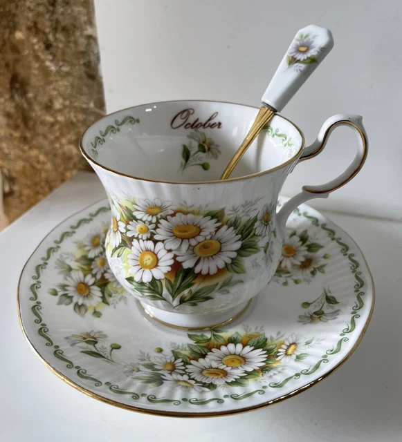 Tasse à thé Et soucoupe en porcelaine anglaise Queen's Daisy October Octobre