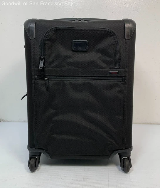 Tumi Alpha 2 Upright Carry On Rolling Luggage Expandable 4 Wheeled Nylon Black