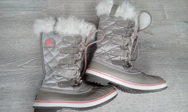 Sorel Snow Boots Womens 6 Gray Joan Of Artic Waterproof Quilted Fur NL2114-005