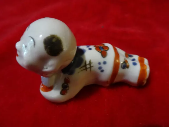 rare ancien sifflet enfant allongé porcelaine Japon décor imari