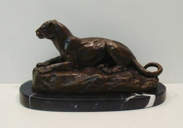 Estatua León Leona Fauna Art Deco Estilo Art Nouveau Estilo Bronce sólido Firmad