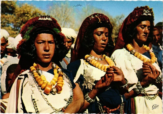 CPM AK MAROC Le MAROC en lumicolor. Femmes de la Vallée-du-DADES (342487)