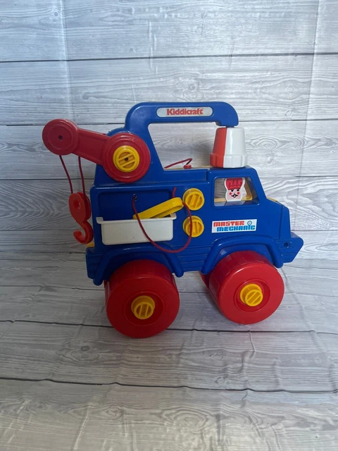 KIDDICRAFT TOY TRUCK Vintage Master Mecanic carry along Tow