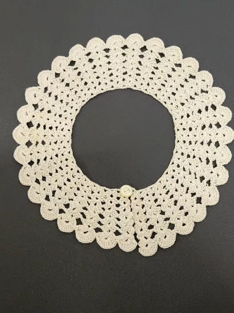 Vintage Handmade White Crochet Lace Peter Pan Collar Button Close 9"
