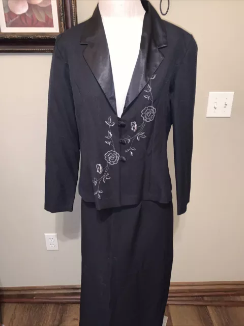 Vintage Pride & Joy Women's Set Suit Skirt Blazer Black Embroidered 10M EUC (D)