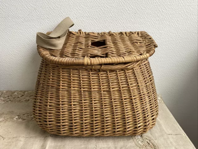 Ancien Petit Panier De Pêche Ou Cueillette En Osier Bandoulière Deco Rétro