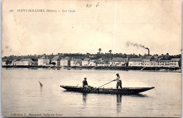 58 NEUVY SUR LOIRE - les quais (pecheurs)