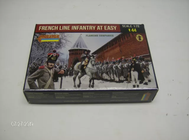 Strelets #225 French Line Infantry at Easy Napoleonic 1/72 44 Figures in Blue