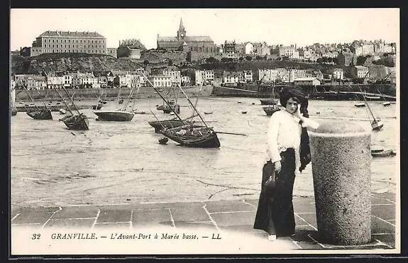 CPA Granville, L´Avant-Port à Marée basse