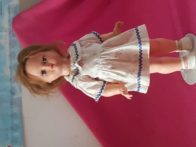 ancien Jolie Poupée BELLA En RHODOID ; Yeux FIXES , 27 cm
