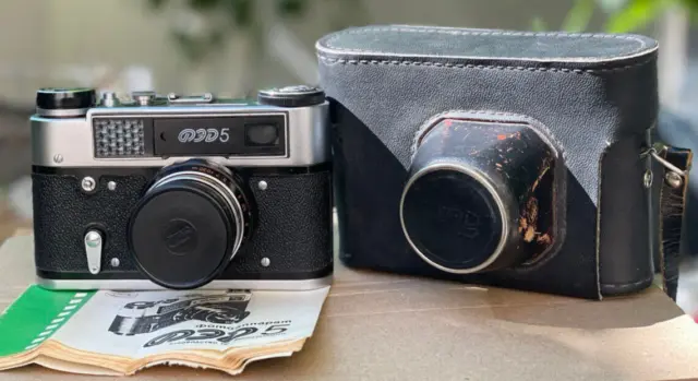 "FED-5" Vintage 35mm Film Camera. Fully Working! Lens "Industar-61 L/D 2.8-/55"