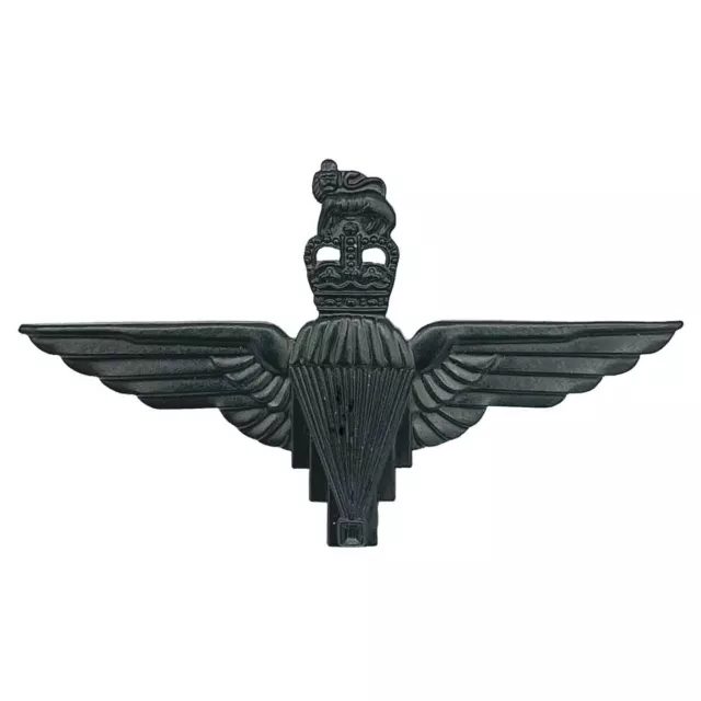 Parachute Regiment (Para) Beret Cap Badge in black