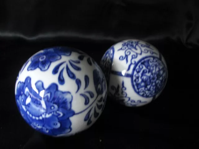 lot 2 BOULE CERAMIQUE EMAILLEE faience bleu cobalt style Delft Carpet Bowls