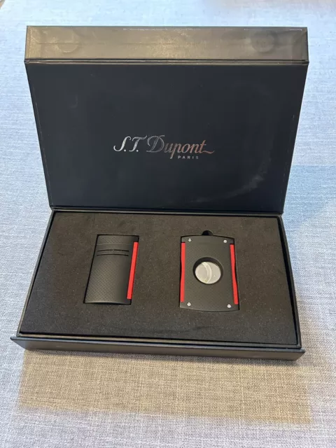 Cigar cutter and lighter set made by ST Dupont of Paris. Brand new in box